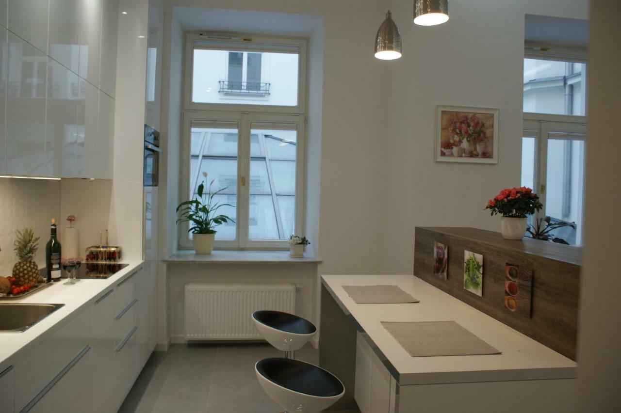 Lovely Apartment- Poznanska 16 Варшава Екстериор снимка